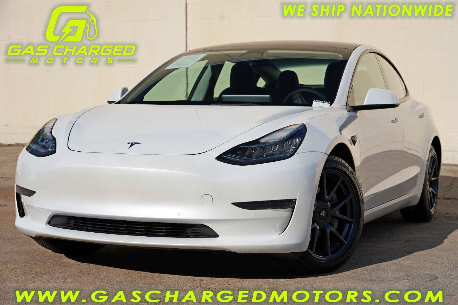 Used 2022 Tesla Model 3 Standard Range RWD image 1