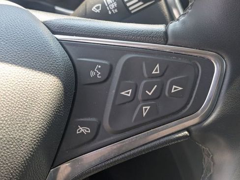 Used 2024 Chevrolet Equinox LT FWD image 18