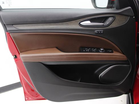 Used 2019 Alfa Romeo Stelvio Ti image 12