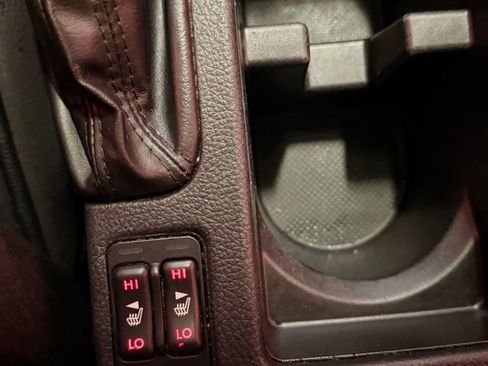 Used 2017 Subaru Crosstrek 2.0i Premium w/ Popular Package #1 image 10