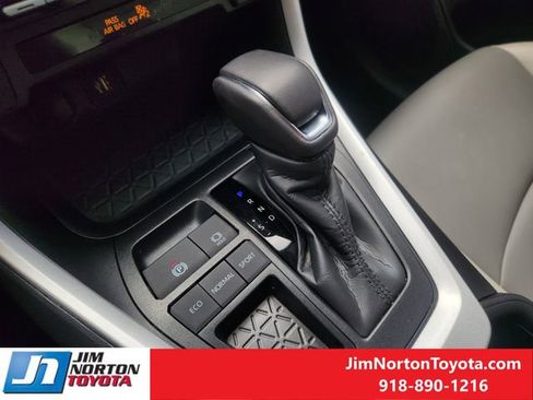 Used 2025 Toyota RAV4 XLE Premium FWD image 21