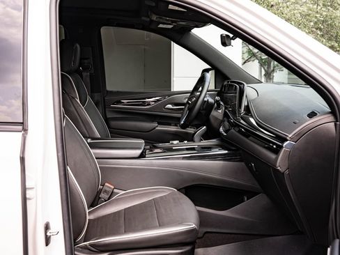 Used 2023 Cadillac Escalade Sport w/ Touring Package AWD/4WD image 28