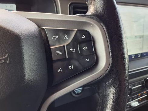 Used 2021 Ford Bronco Outer Banks AWD/4WD image 18