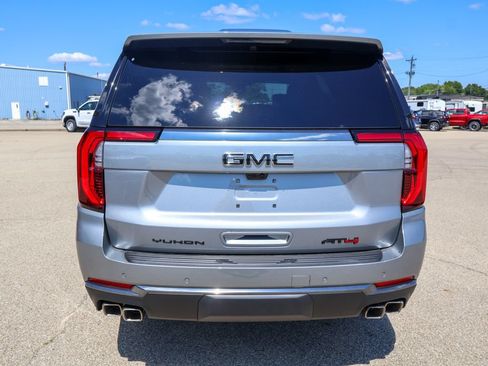 New 2026 GMC Yukon AT4 w/ AT4 Premium Plus Package AWD/4WD image 4