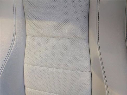Used 2024 Mercedes-Benz GLE 450 4MATIC image 15