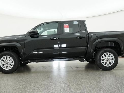 Used 2026 Toyota Tacoma SR5 RWD image 22
