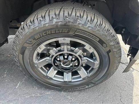 Used 2024 Ford F250 Lariat w/ Lariat Ultimate Package AWD/4WD image 37