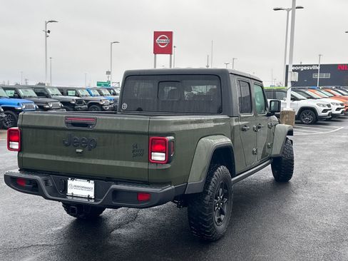 Used 2021 Jeep Gladiator Willys image 3