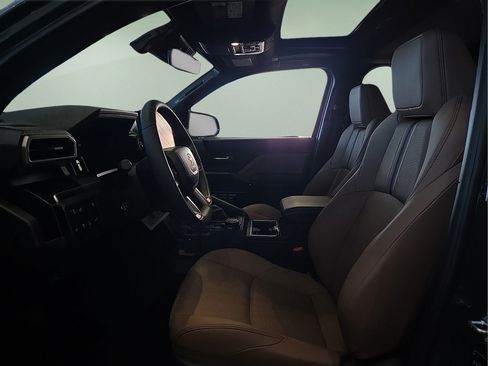 New 2026 Toyota 4Runner Limited AWD/4WD image 20
