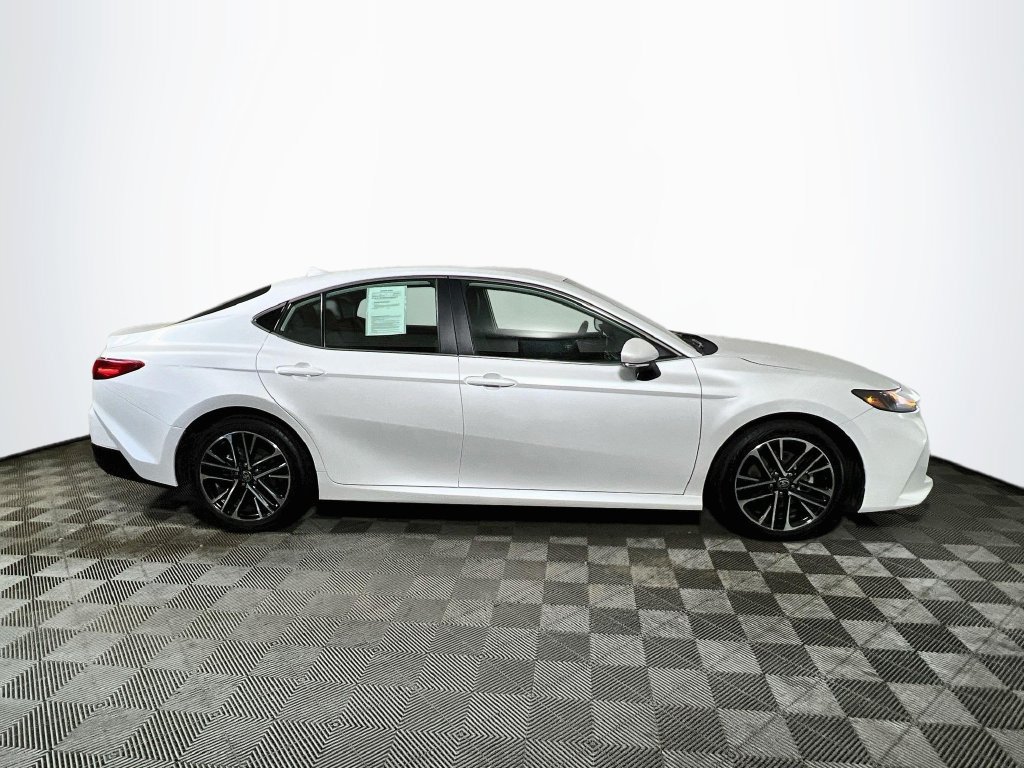 Certified 2025 Toyota Camry XLE FWD image 8