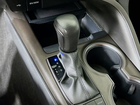 Used 2023 Toyota Camry SE image 23