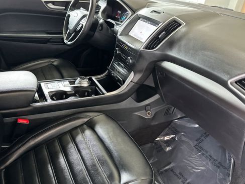 Used 2019 Ford Edge SEL w/ Equipment Group 201A image 17