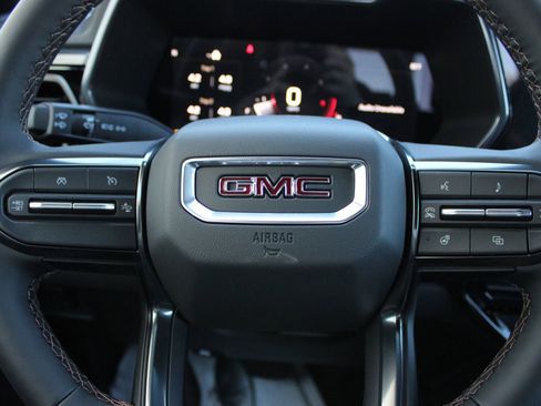 New 2026 GMC Canyon AT4 w/ AT4 Premium Package image 22