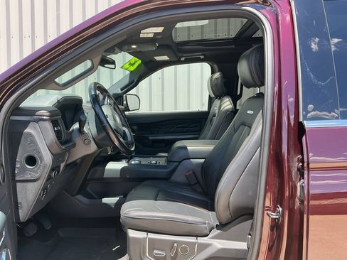 Used 2023 Ford Expedition Max Platinum AWD/4WD image 8