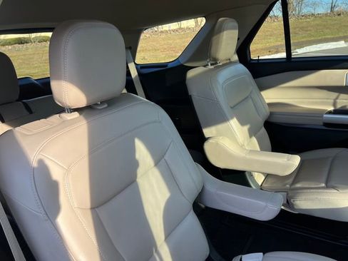 Certified 2023 Ford Explorer XLT w/ Equipment Group 202A image 32
