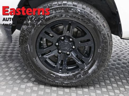 Used 2021 Toyota Tacoma SR AWD/4WD image 32