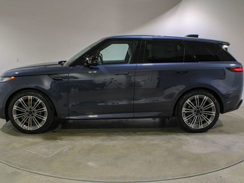 New 2026 Land Rover Range Rover Sport Dynamic SE AWD/4WD image 2