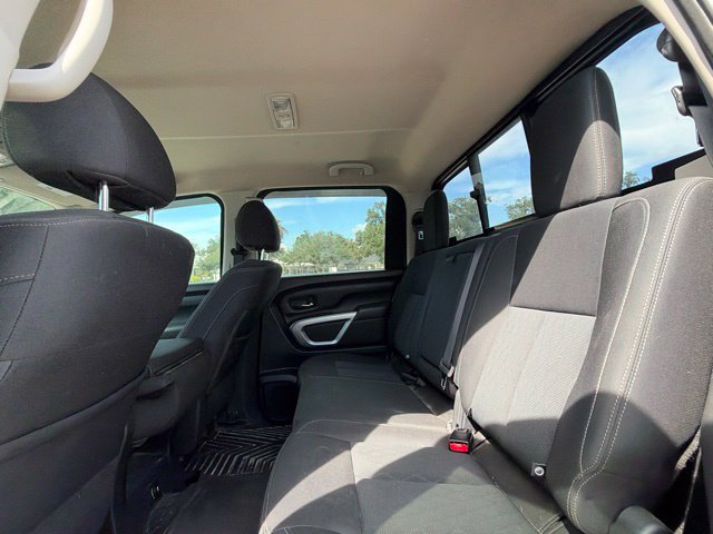 Used 2017 Nissan Titan SV RWD image 10