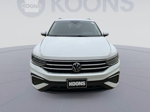 Used 2022 Volkswagen Tiguan SE image 11