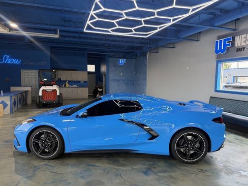Used 2023 Chevrolet Corvette Stingray Convertible w/ Z51 Performance Package RWD image 2