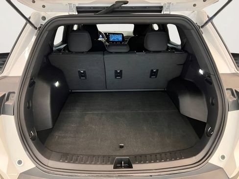 Certified 2025 Chevrolet Equinox LT FWD image 11