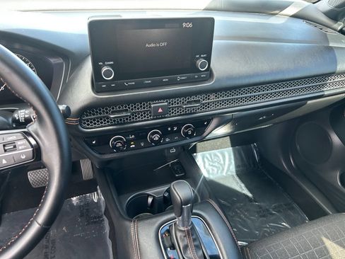 Certified 2025 Honda HR-V Sport image 23