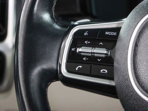 Used 2021 Kia Sorento SX image 13