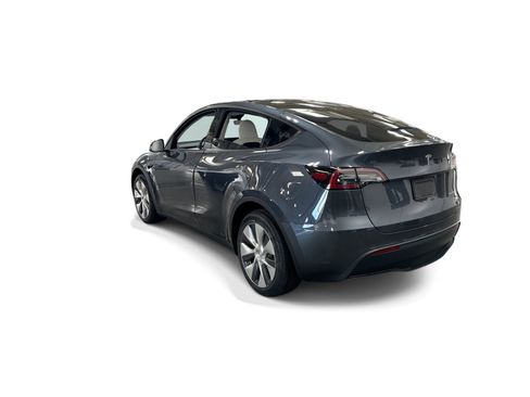 Certified 2023 Tesla Model Y Long Range AWD/4WD image 4