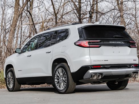 New 2026 GMC Acadia Denali w/ Super Cruise Package image 6