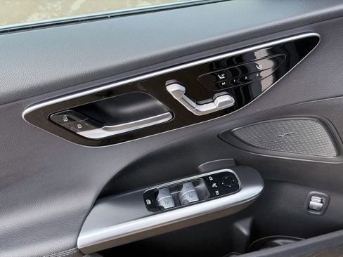 Used 2024 Mercedes-Benz C 300 Sedan image 27