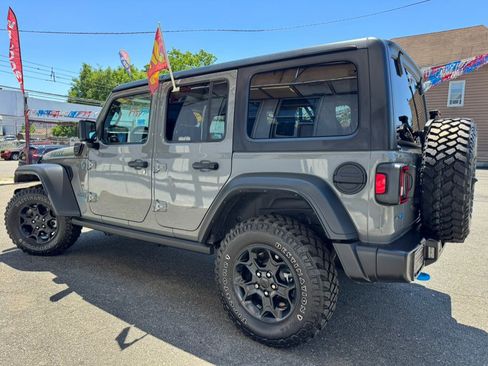 Used 2023 Jeep Wrangler Unlimited w/ Cold Weather Group AWD/4WD image 3