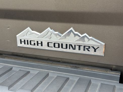 Used 2014 Chevrolet Silverado 1500 High Country w/ High Country Premium Package image 8
