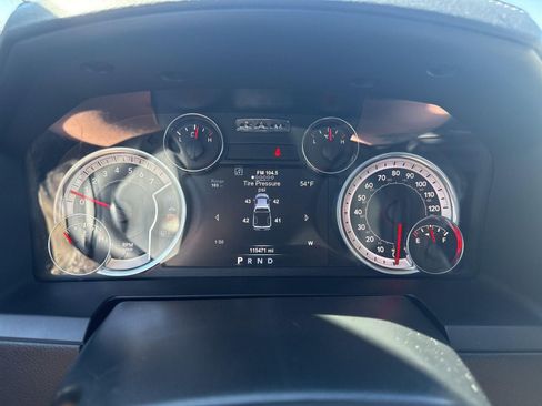 Used 2018 RAM 1500 Laramie w/ Convenience Group image 16