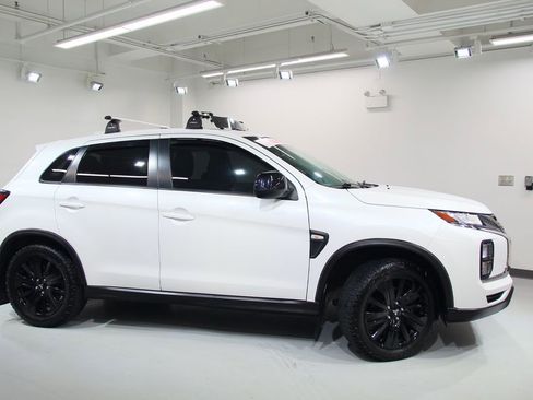 Used 2021 Mitsubishi Outlander Sport LE image 12