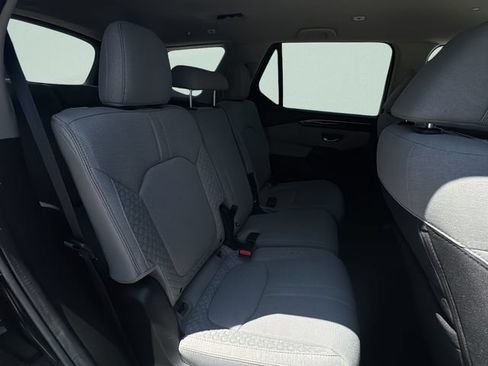 Used 2023 Honda Pilot LX image 13