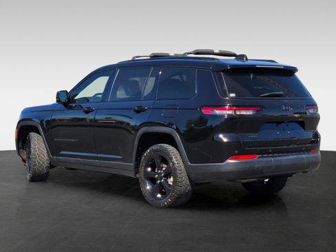 Used 2023 Jeep Grand Cherokee L Laredo AWD/4WD image 9