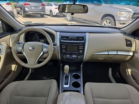 Used 2015 Nissan Altima 2.5 SV FWD image 14