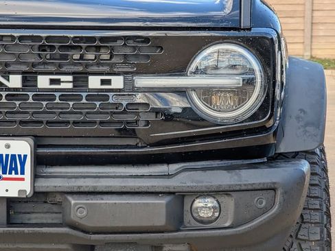 Used 2022 Ford Bronco Wildtrak image 8