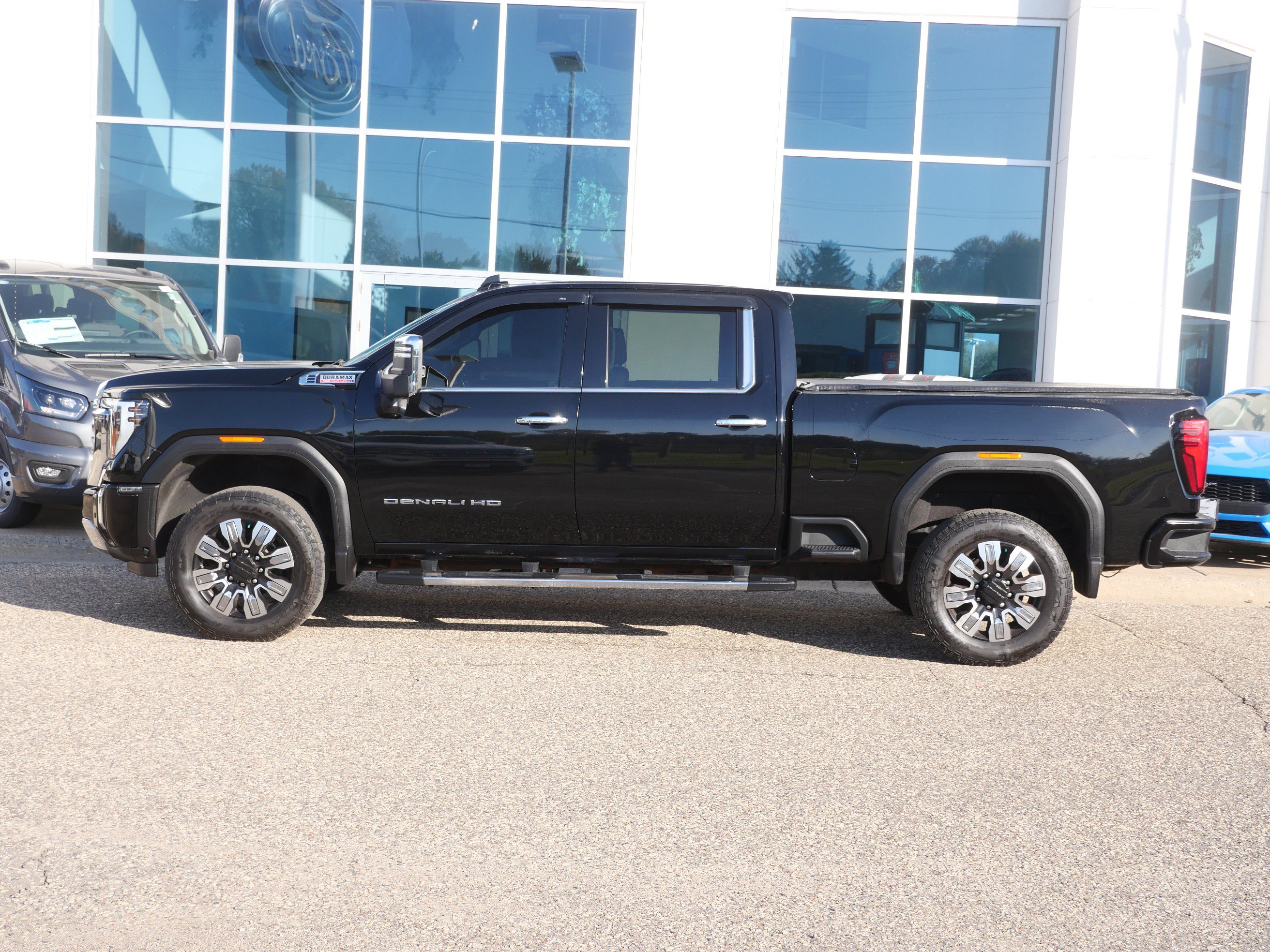 Used 2024 GMC Sierra 3500 Denali w/ Denali Reserve Package AWD/4WD image 26
