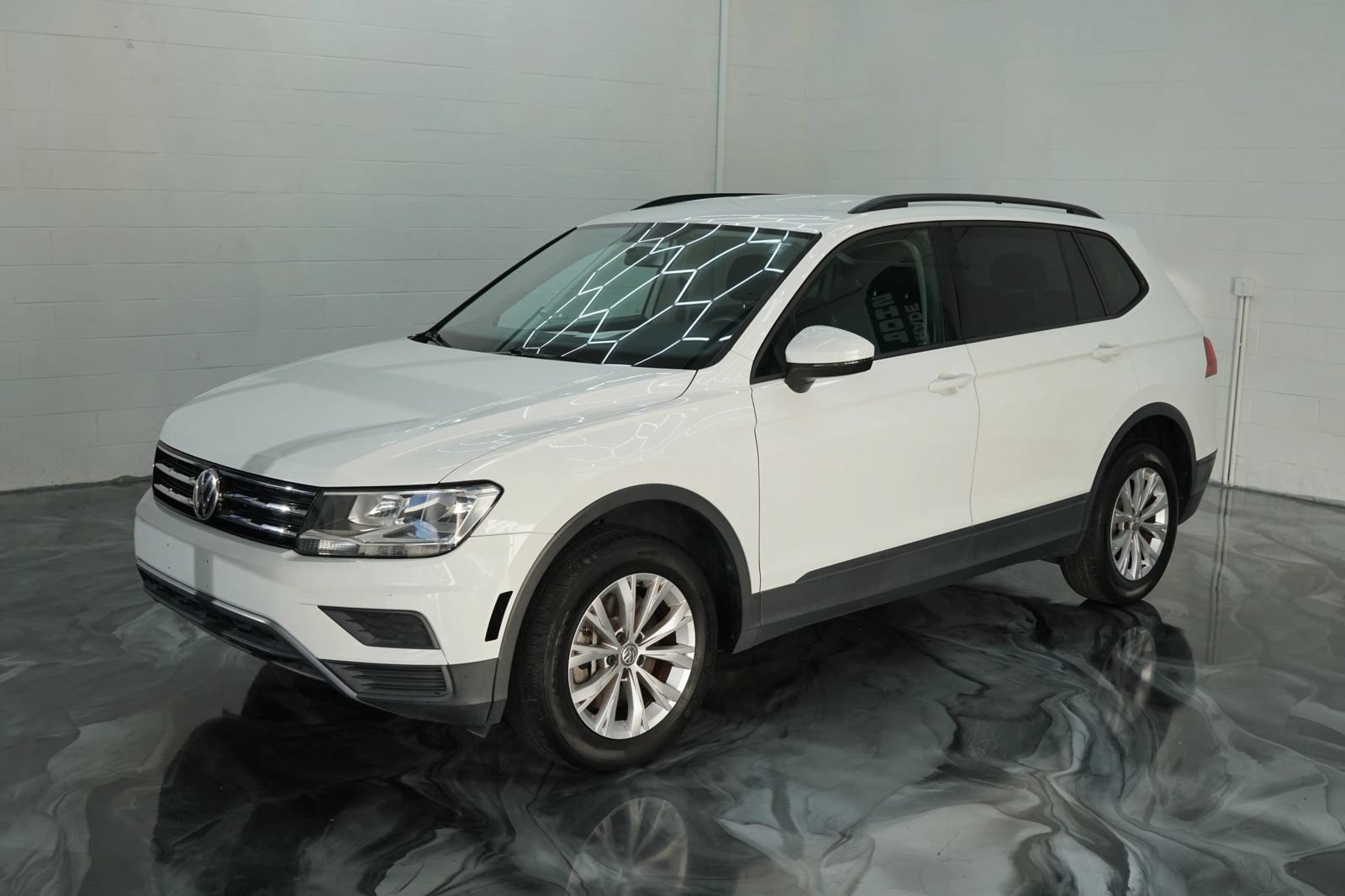 Used 2020 Volkswagen Tiguan S FWD image 1