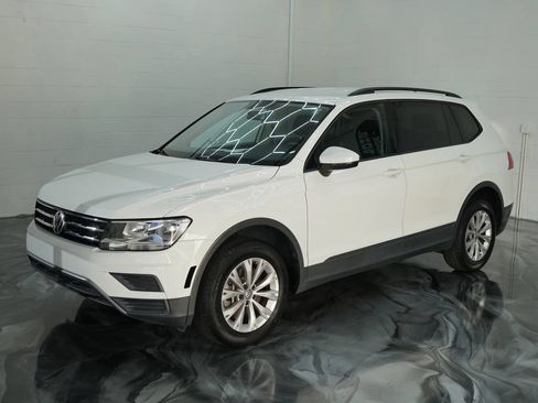 Used 2020 Volkswagen Tiguan S FWD image 1