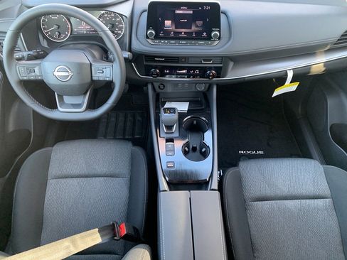 New 2026 Nissan Rogue SV w/ Cold Weather Package image 12