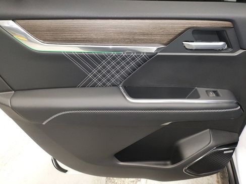 New 2026 GMC Acadia Denali w/ Super Cruise Package image 29