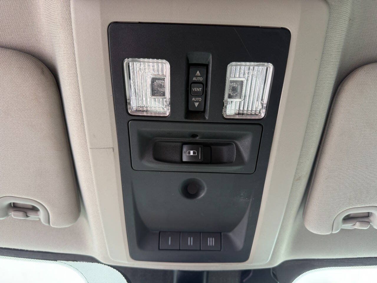 Used 2017 RAM 1500 Laramie w/ Convenience Group AWD/4WD image 27