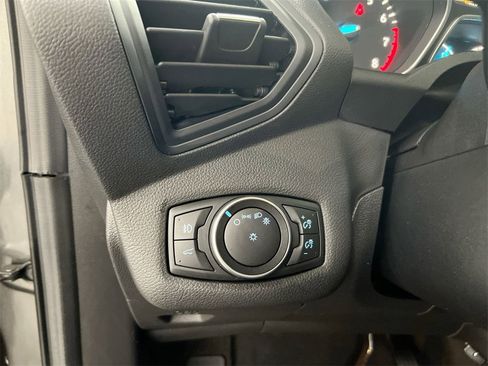 Used 2017 Ford Escape SE image 17