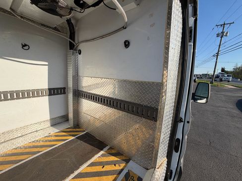 Used 2018 Ford Transit 250 148 Medium Roof w/ Exterior Upgrade Package RWD image 25