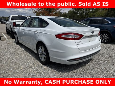 Used 2014 Ford Fusion SE FWD image 4