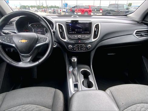 Used 2019 Chevrolet Equinox LT w/ Lights and Bright Package FWD image 15