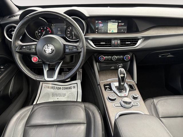 Used 2023 Alfa Romeo Stelvio Ti AWD/4WD image 10
