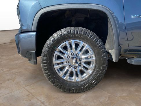 Used 2020 Chevrolet Silverado 2500 High Country w/ Technology Package image 31